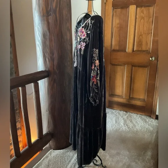 Johnny Was Brown Velvet Long Sleeve Dress with Floral Embroidery - Picture 7 of 8